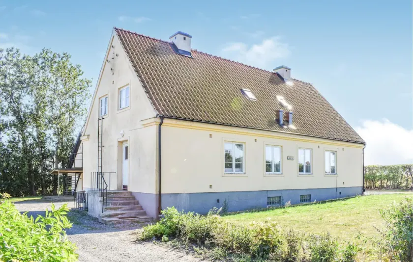 7 bedroom awesome home in Tomelilla - Image 1