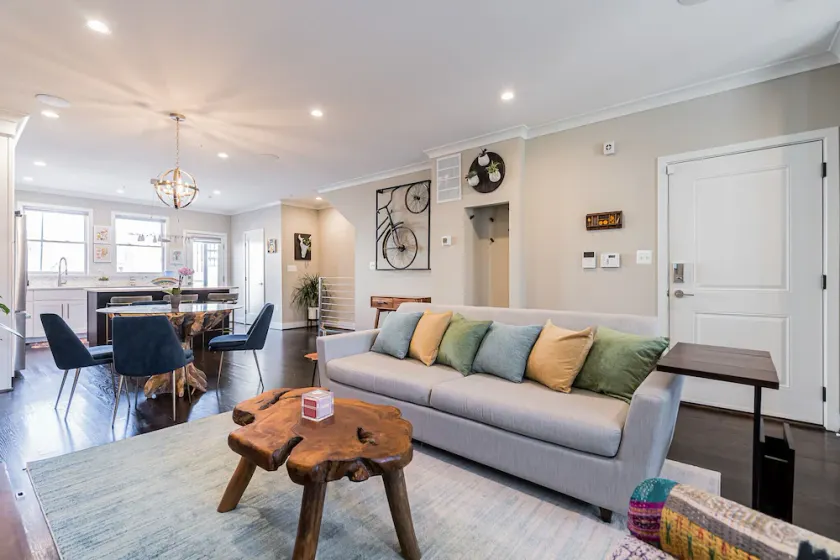 Classy 2BR Apt / H St / Union Market / La Cosecha / Parkering - Image 1