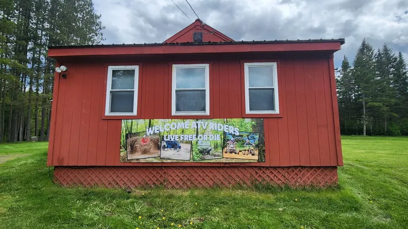 Cozy Little Cottage  - Image 1