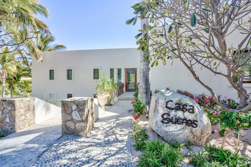 Casa Sueños: Oceanfront luxurious 5 beds 4 bathrooms villa - Image 1