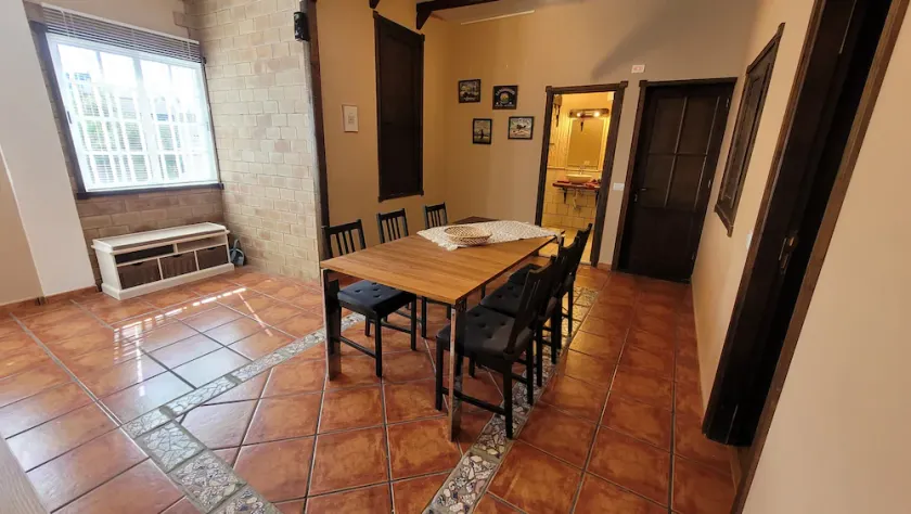Large, cozy holiday apartment just 70 m from the beach - Image 1