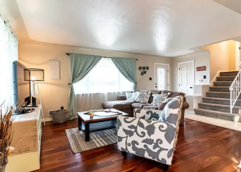 Near Olde Town Arvada - Golden - Red Rocks - Pet Friendly - Image 1
