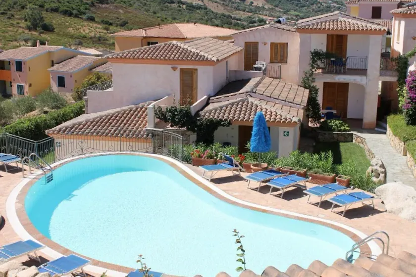 Bouganvillage Bilo With Shared Pool - Image 1