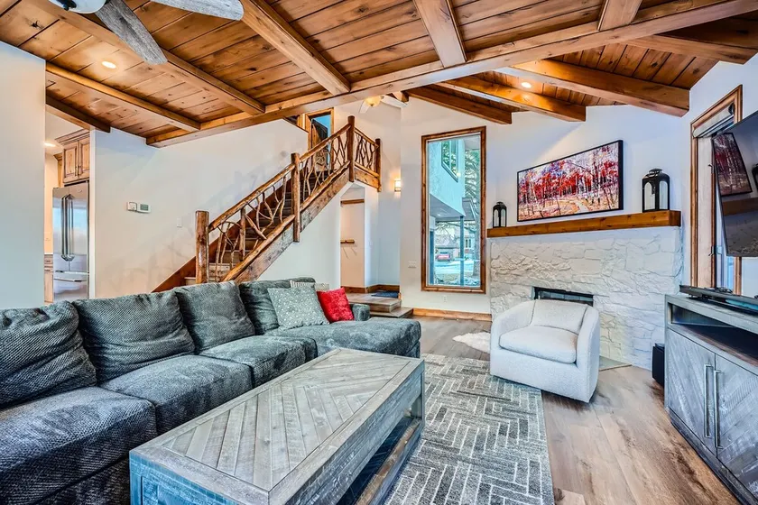 Scenic Luxury Home Best Location Ski Vail Beaver Creek. Hot Tub Golf AC - Image 1