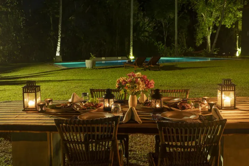 Villa Ronnaduwa - Colonial Villa with massive garden (30,000ft2), pool and staff - Image 1