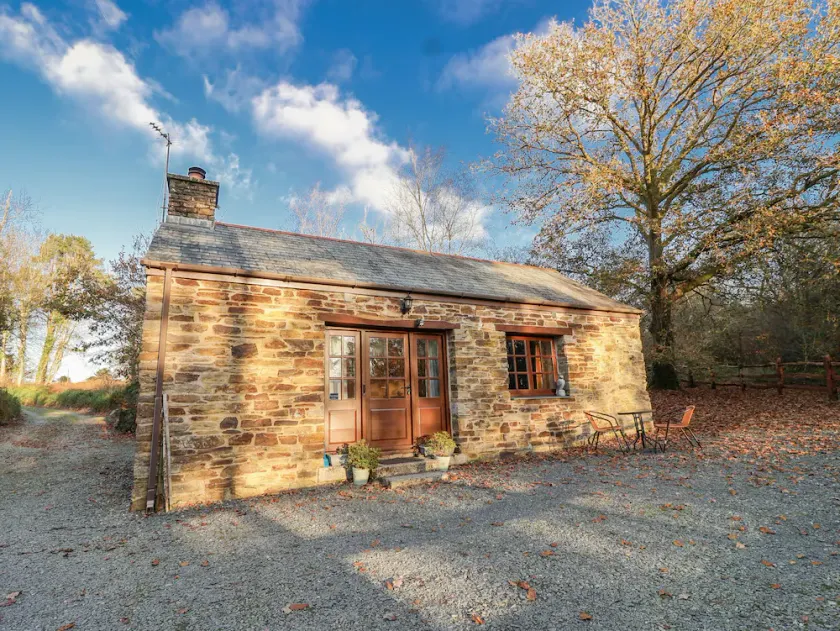 MINERS DRY, pet friendly, country holiday cottage in Gulworthy - Image 1