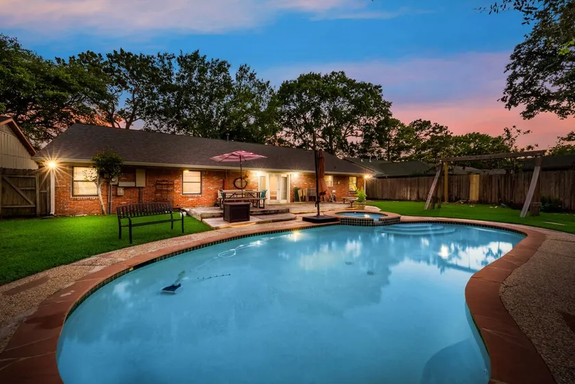 ⭐️⭐️⭐️⭐️⭐️Home💦SPA•Pool•Art❤️MD^Anderson•TMC•NRG•HBU - Image 1