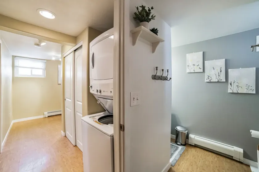 Denver Duplex Close to Everything - Image 1