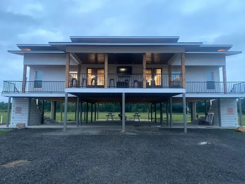 ON THE ROCKS is the place to be!!! A new spacious cabin & fully stocked!  - Image 1
