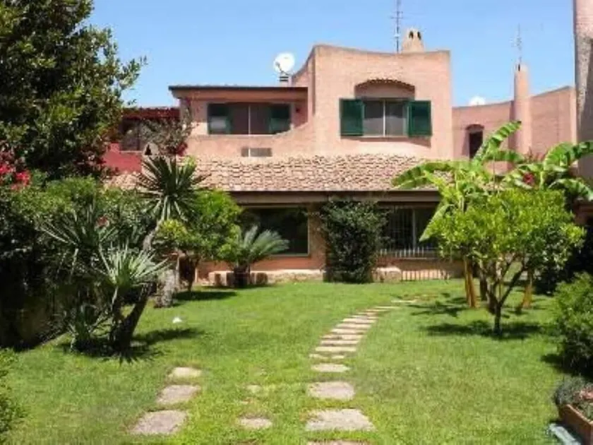 Villa para disfrutar del mar y Roma - Image 1