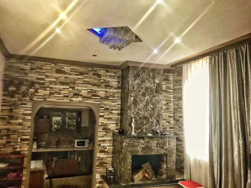 Cozy Apartment with Fireplace - Image 1