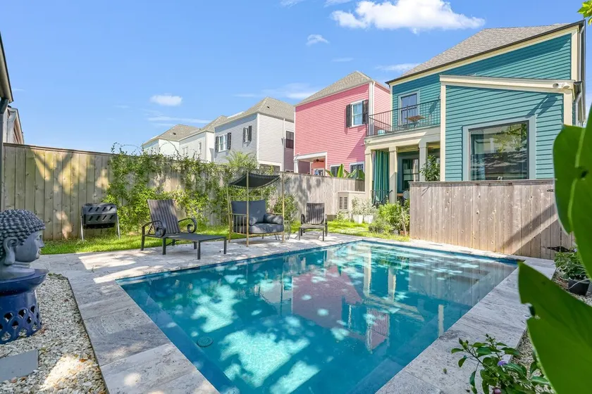 River View Luxury with Heated Pool & Take Ferry to French Quarter - Image 1