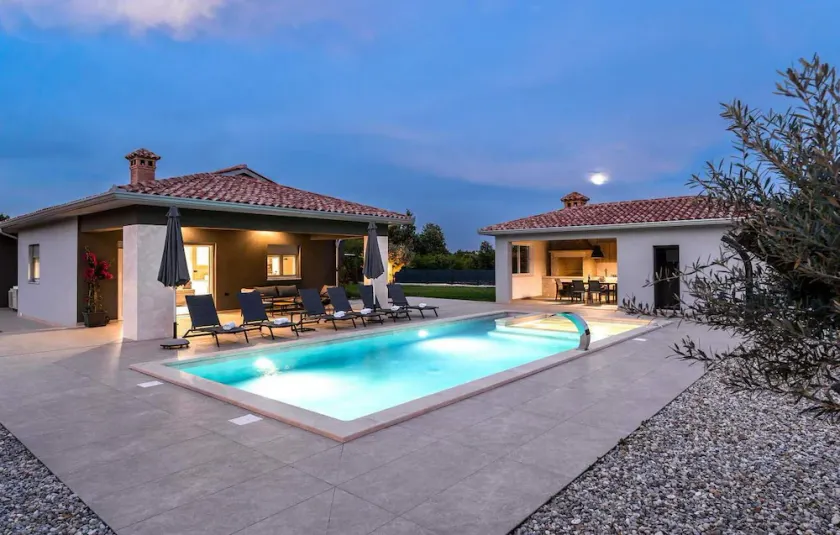 Villa Nia - Image 1