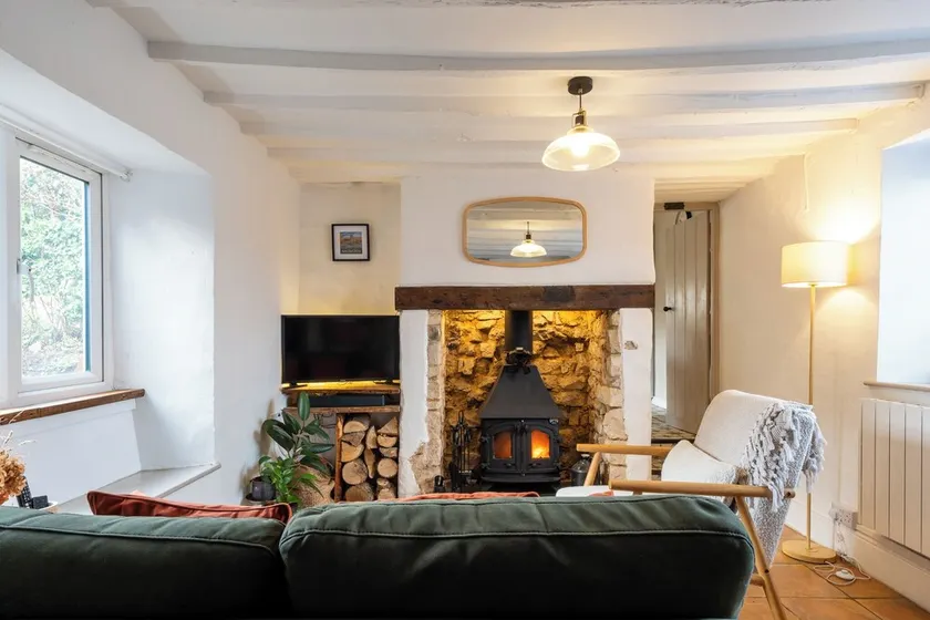 Beautiful 2BD Cottage in Nailsworth - Image 1