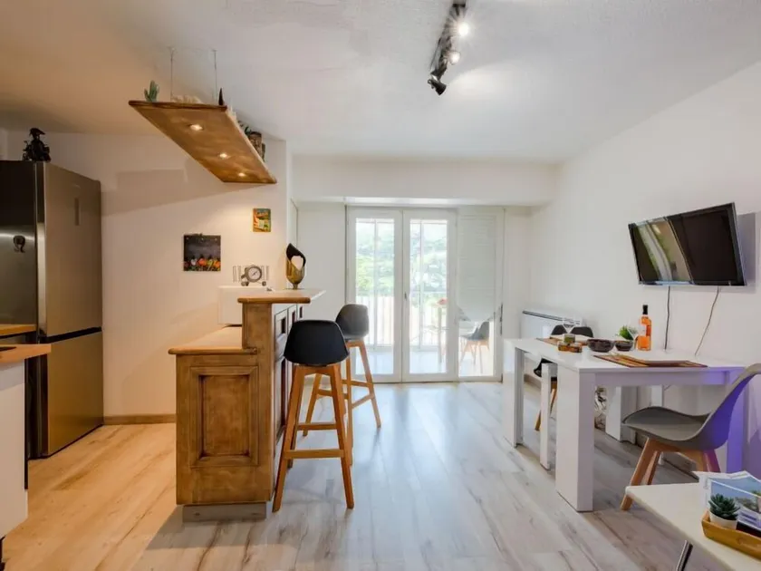 Appartement de vacances avec internet haut débit | Vue ville - Image 1