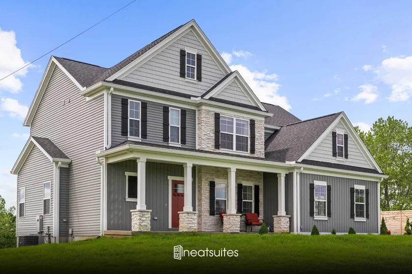 Home for 21 Near Ark - Ensuite Bathrooms - with Pool! - Image 1