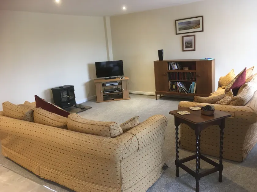 Groom's Cottage  a fabulously quiet paradise in the heart of the Peak District - Image 1