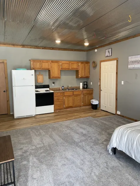 Water front Lake of the Ozarks Studio Apartment - Image 1