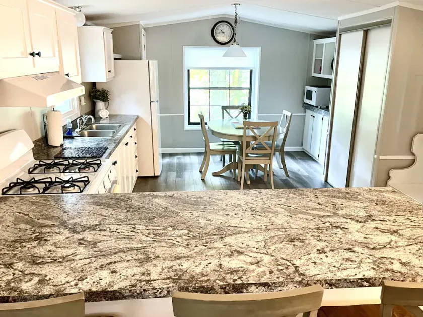 Swartzentruber Cottage close to DE Turf & Beaches, also for traveling nurses! - Image 1