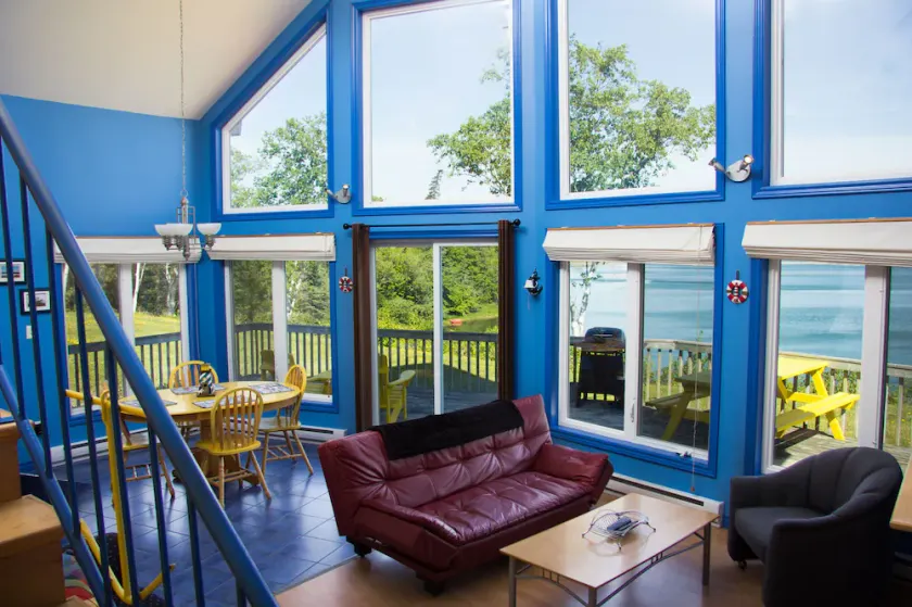 Nautical ocean front cottage on the shores of the highest tides in the world. - Image 1