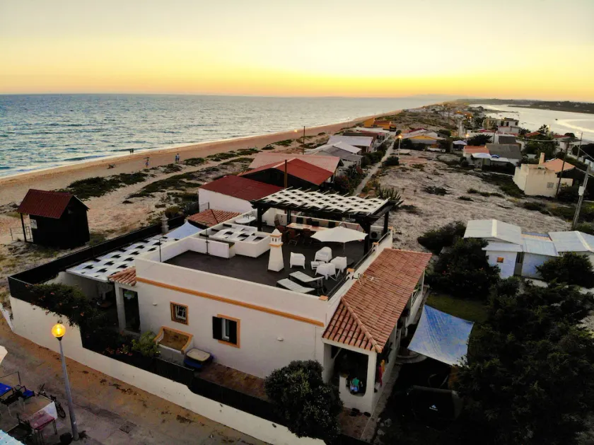 Beach Villa on the Dunes Faro Beach with big Kayak and 2 Bicycles - Image 1