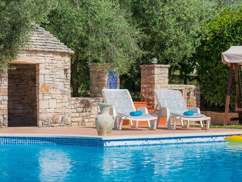 Angenehme Wohnung für 5 Personen mit Klimaanlage, Pool,  W-LAN, TV und Innenhof - Image 1