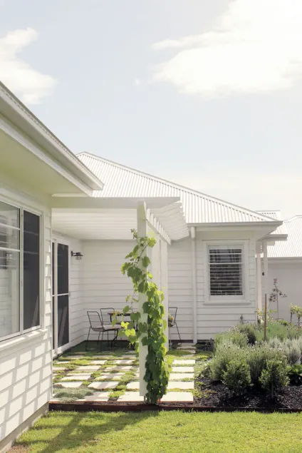 The 'White House' on Tee. Luxury house, close to weddings!  - Image 1