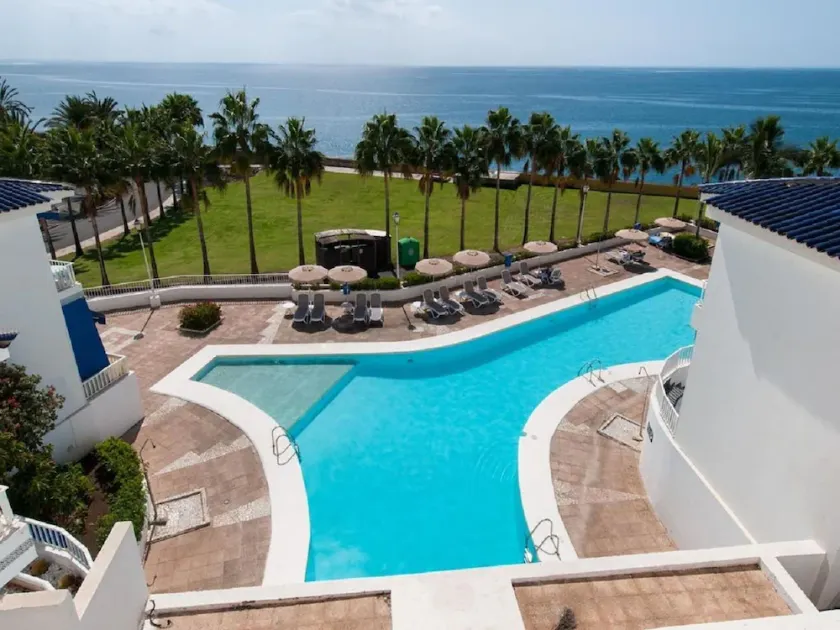 Villa with shared pool Pasito Villas I - Image 1