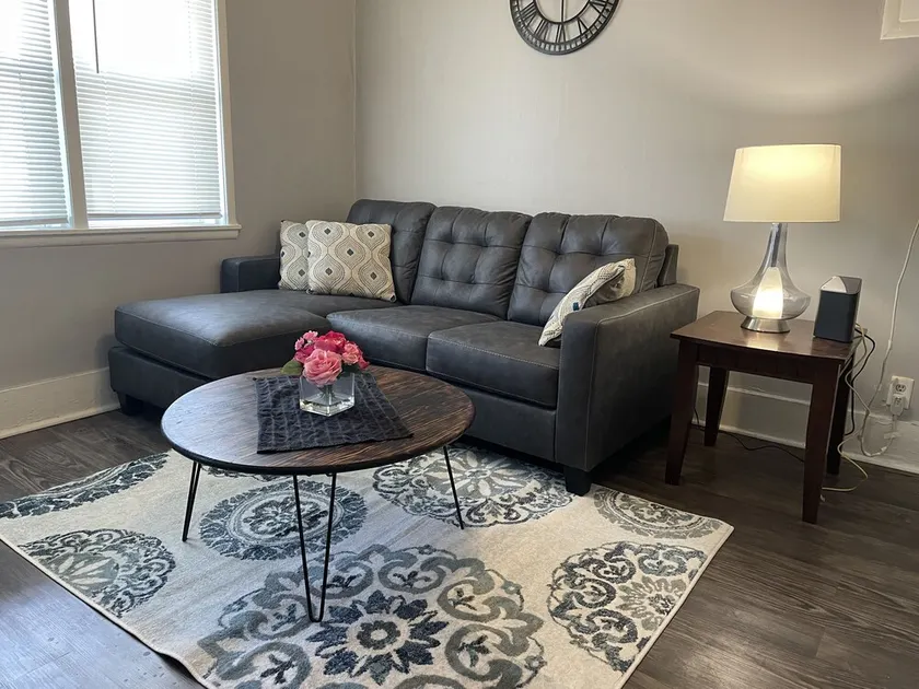 Bohemian Style Suite in the heart of Omaha - Image 1