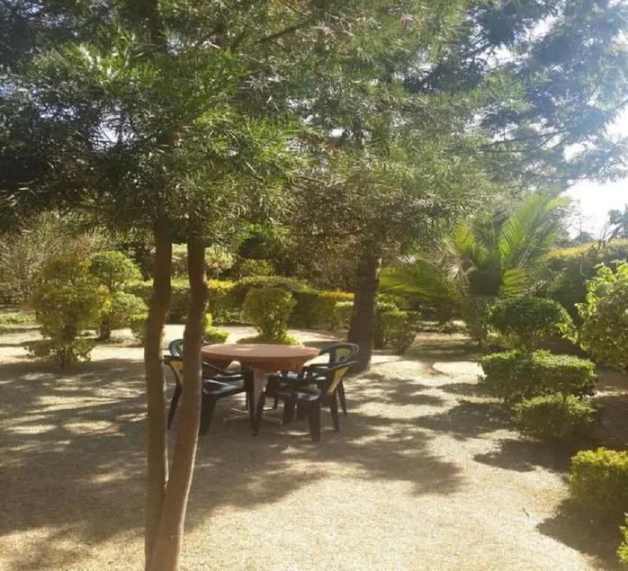 Queens Garden Hotel - Image 1