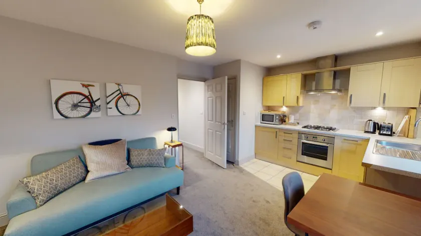 The Woodstock Suite Vanbrugh 7 | Oxford Holiday Lets | 1 Bed & Sleeps 2 - Image 1