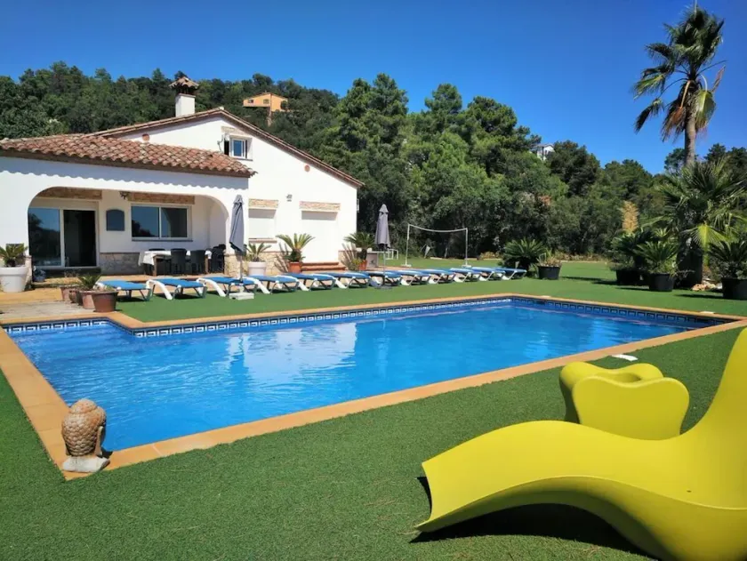 Villa Tropics. Ideal for families, young people, athletes ... pets are allowed - Image 1