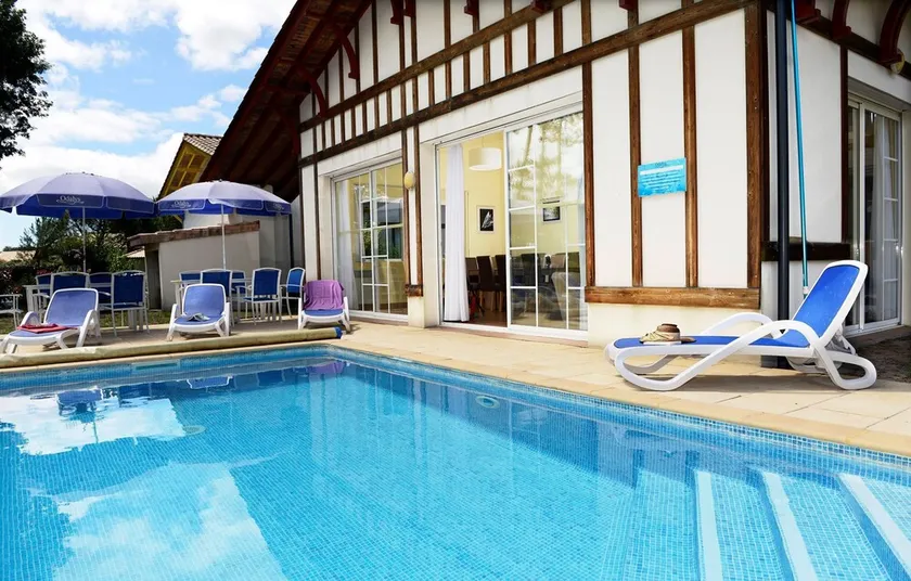 Belle Villa ist mit Piscine Privée, au coeur du Golf! - Image 1