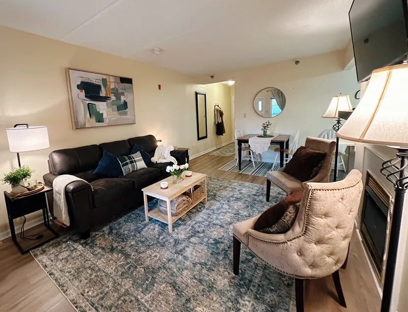 Condo in Gatlinburg very peaceful - 10 min Walk to Main Strip - Image 1