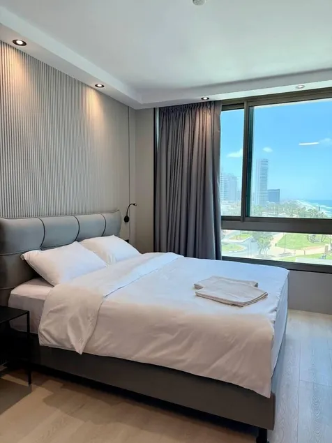 Carmel Holiday Apartments - Image 1