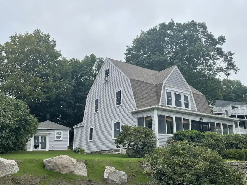 York Harbor home 0.6 mi to beach! Sleeps 12 in 5 bedroom, 2.5 bath w/ rec room! - Image 1