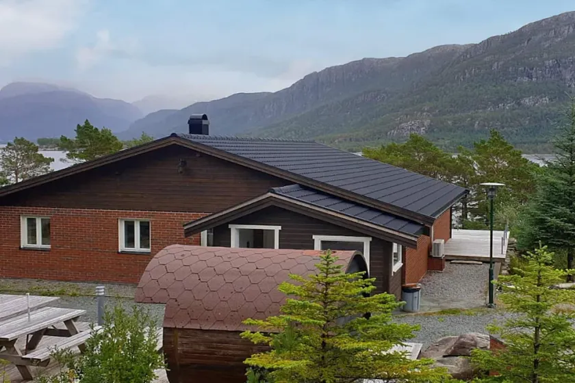 7 person feriebolig i Svelgen - Image 1