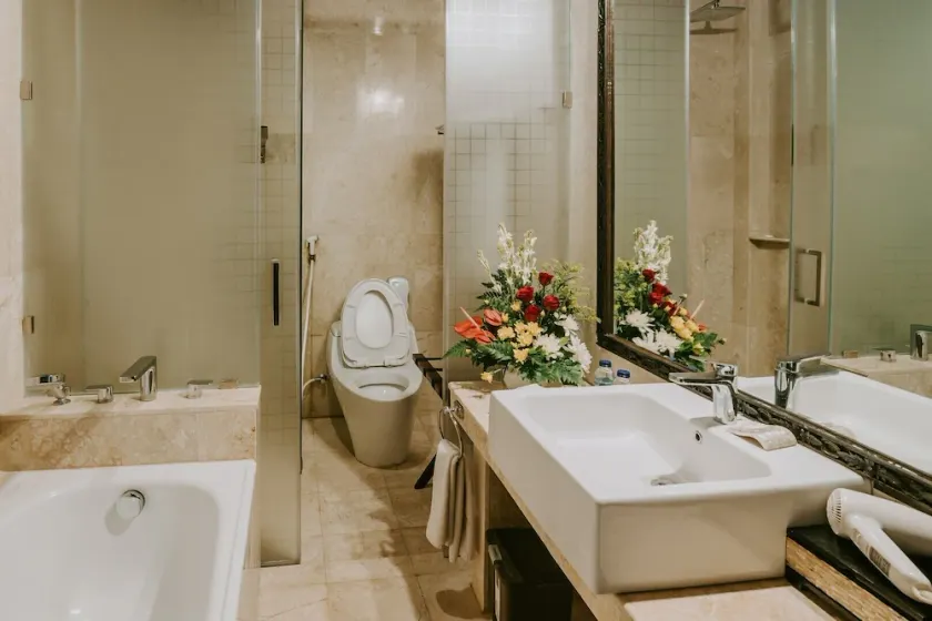SL1003 - 1 Bedroom Family Suite in Legian - Image 1