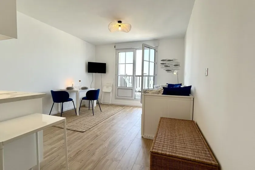 Panorama, studio vue sur mer - Image 1