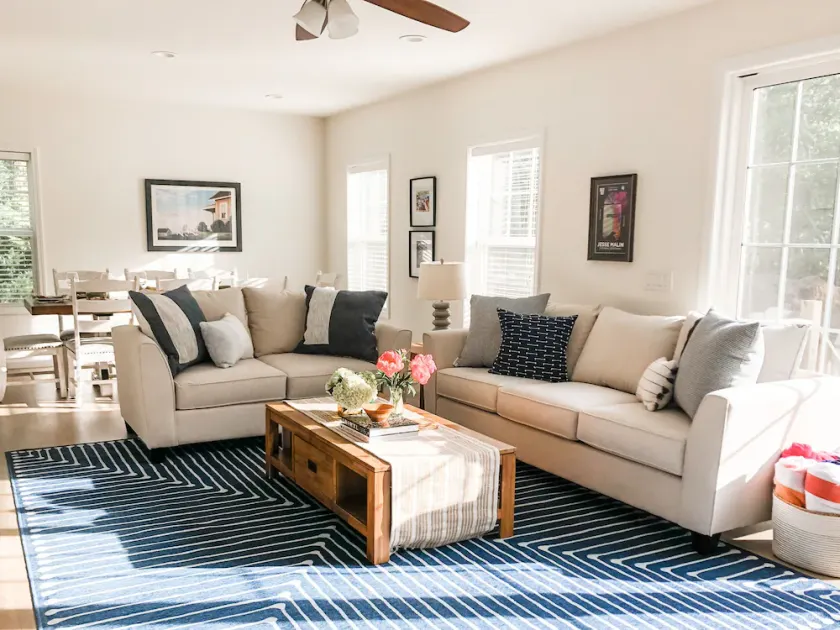 Hampton Bays luxury- heated pool, steps from Beach! 15 mins to Shinnecock Hills! - Image 1