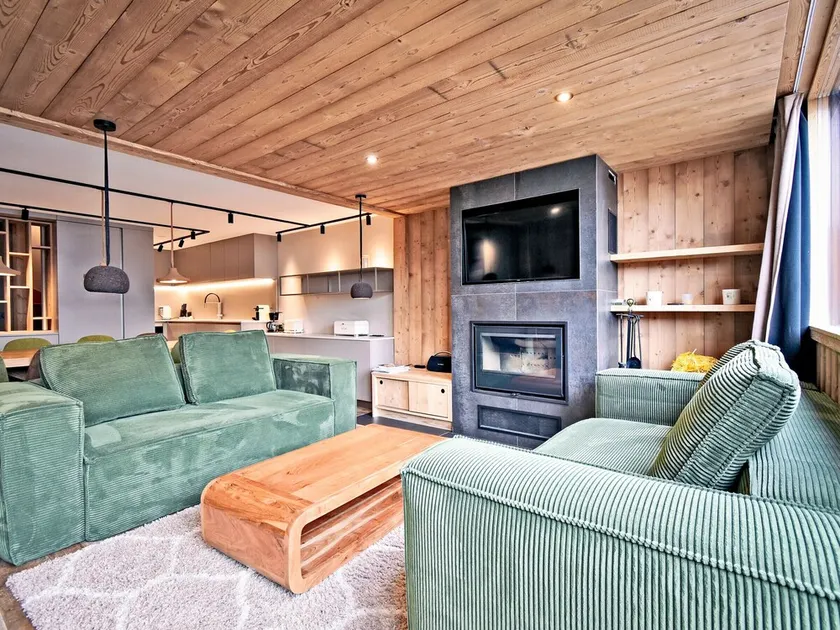 Chalet familial 12 pers avec jacuzzi et ski-in/ski-out - FR-1-613B-40 - Image 1