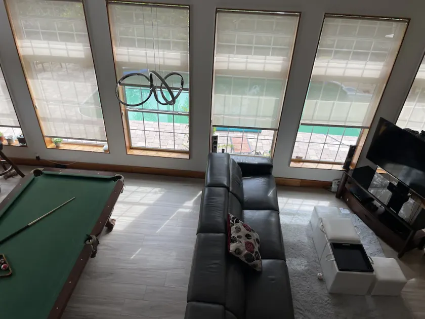 Belle maison S Tampa avec piscine chauffée et jacuzzi, Wi-Fi, câble, DVD, ping-pong, - Image 1