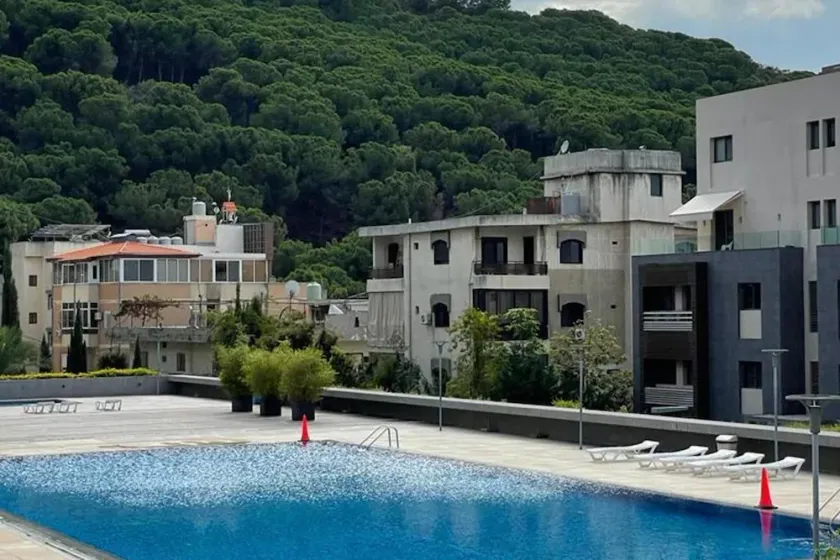2 Bed Flat - Sleeps 6 - Pets - Pool - Smoking - Image 1