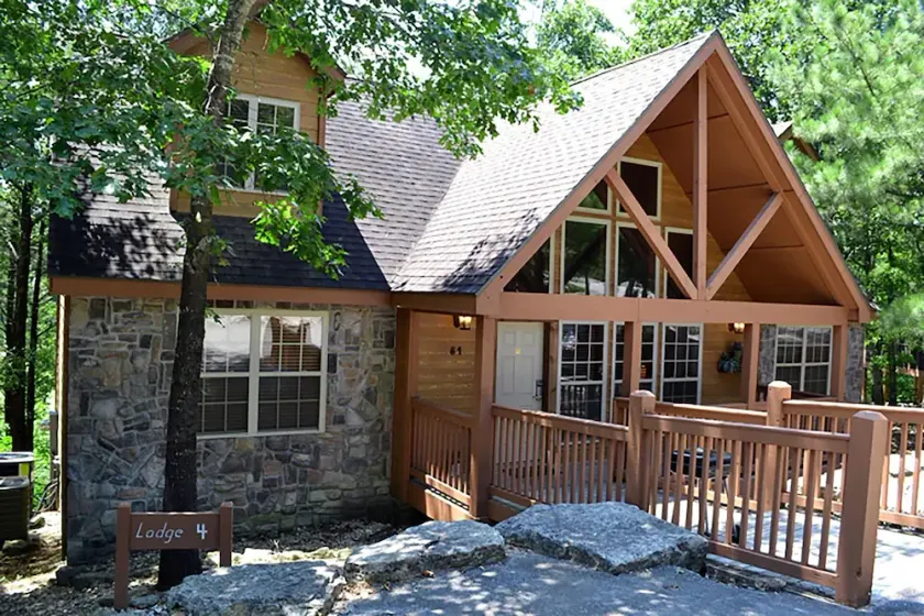 L004, 4Br, 4Ba Refreshing Roark Creek Cabin - Image 1
