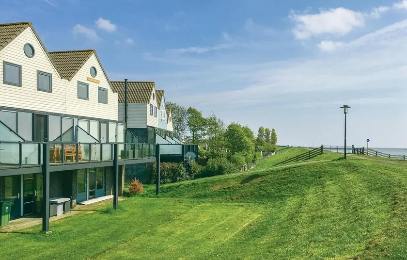 Awesome Home In Stavoren With Wifi - Image 1