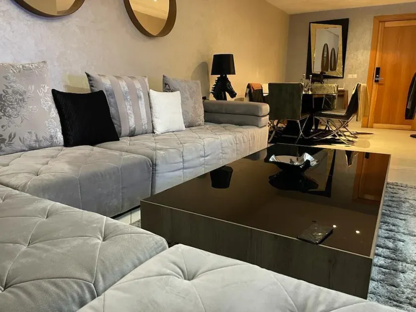 Luxury apartmen / 2 beds/2 living-room/ 2 smart TV 55” - Image 1