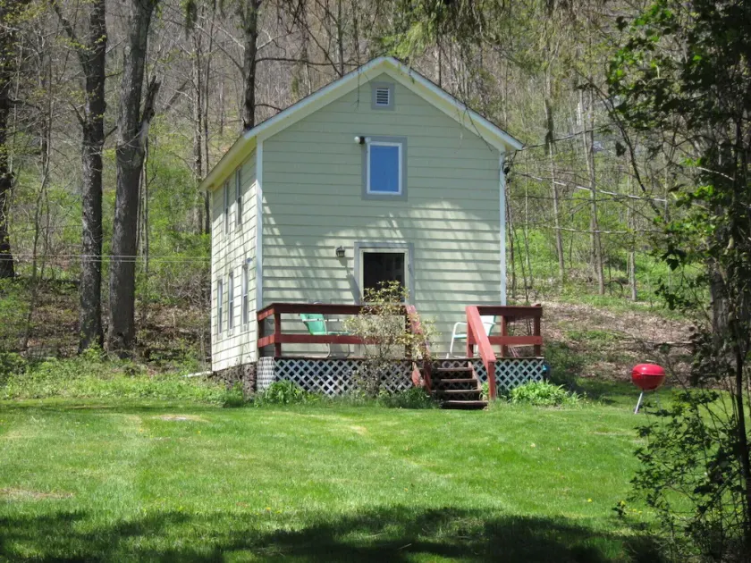 Cozy Catskill Cottage - Image 1
