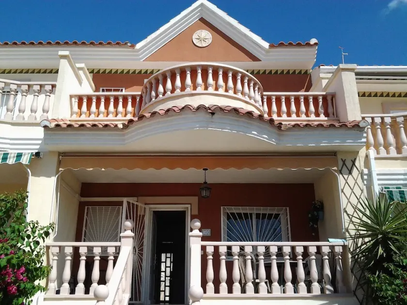 Latinos Cuidad Quesada, Alicante - Image 1