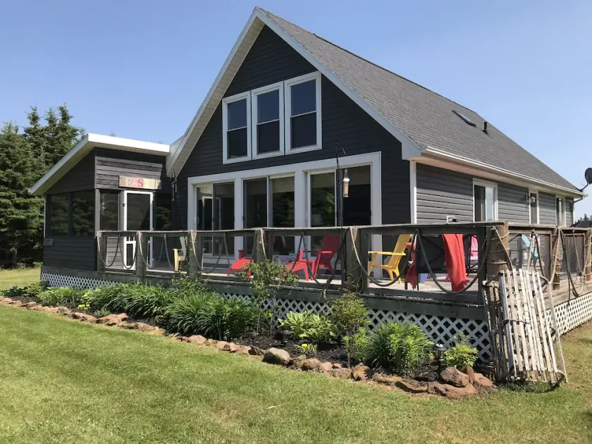 Walk to Lakeside Beach and Crowbush Cove Golf What More Could You Want? - Image 1