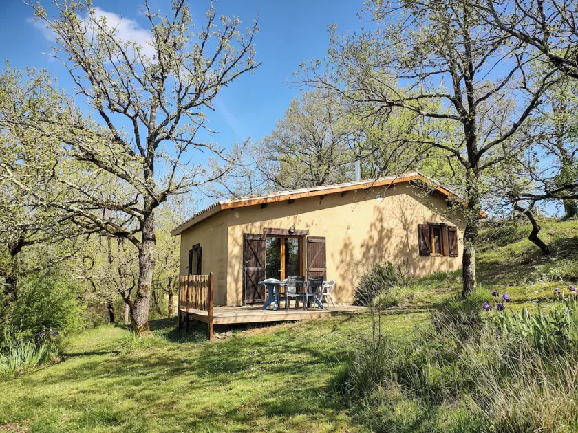 Holidayhome with shared swimming pool, quiet natural location  - Image 1